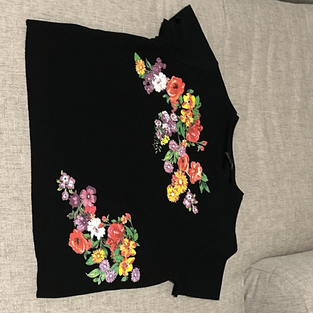 Black Short Sleeved Shirt with Floral Detailing (close up in photos)
